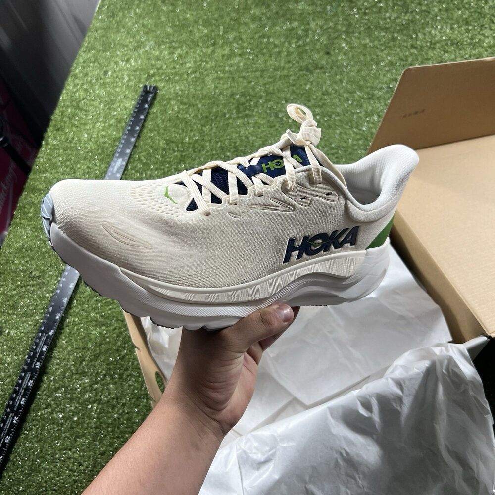 HOKA Arahi 8 Men's Size 11 Alabaster Birch Running Shoes New in Box